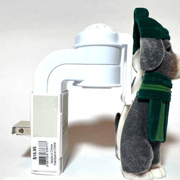 HOLIDAY DOG Wallflowers Fragrance Plug - Picture 3 of 3